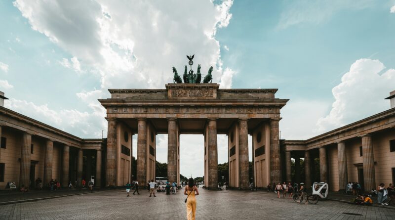 Foto di Claudio Schwarz su Unsplash